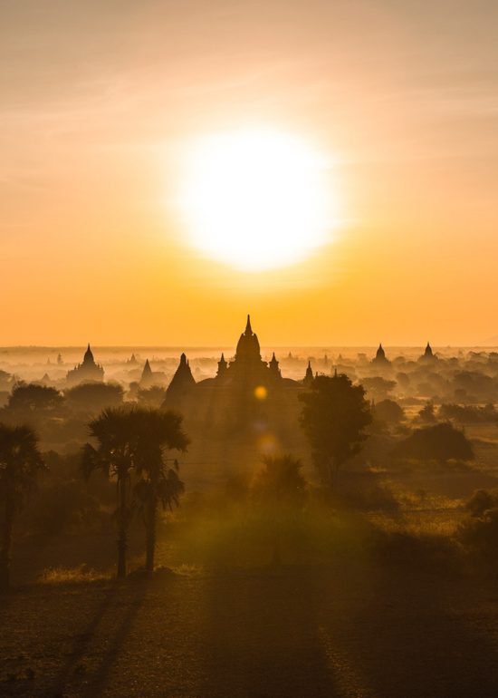 sabine-kley-photography-travel-myanmar-bagan-.temple-sunrise